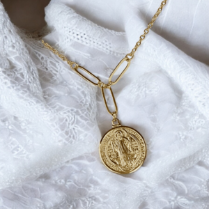 Colar tres elos com medalha São Bento