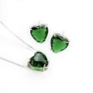 Conj coração verde banho de rodio